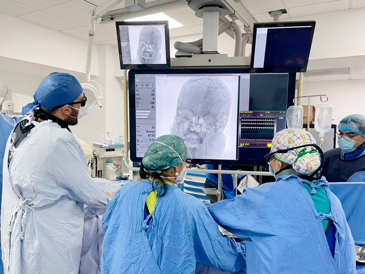 Especialidad Angiologia Y Cirugía Vascular Imss www.puntociegoeditorial.com