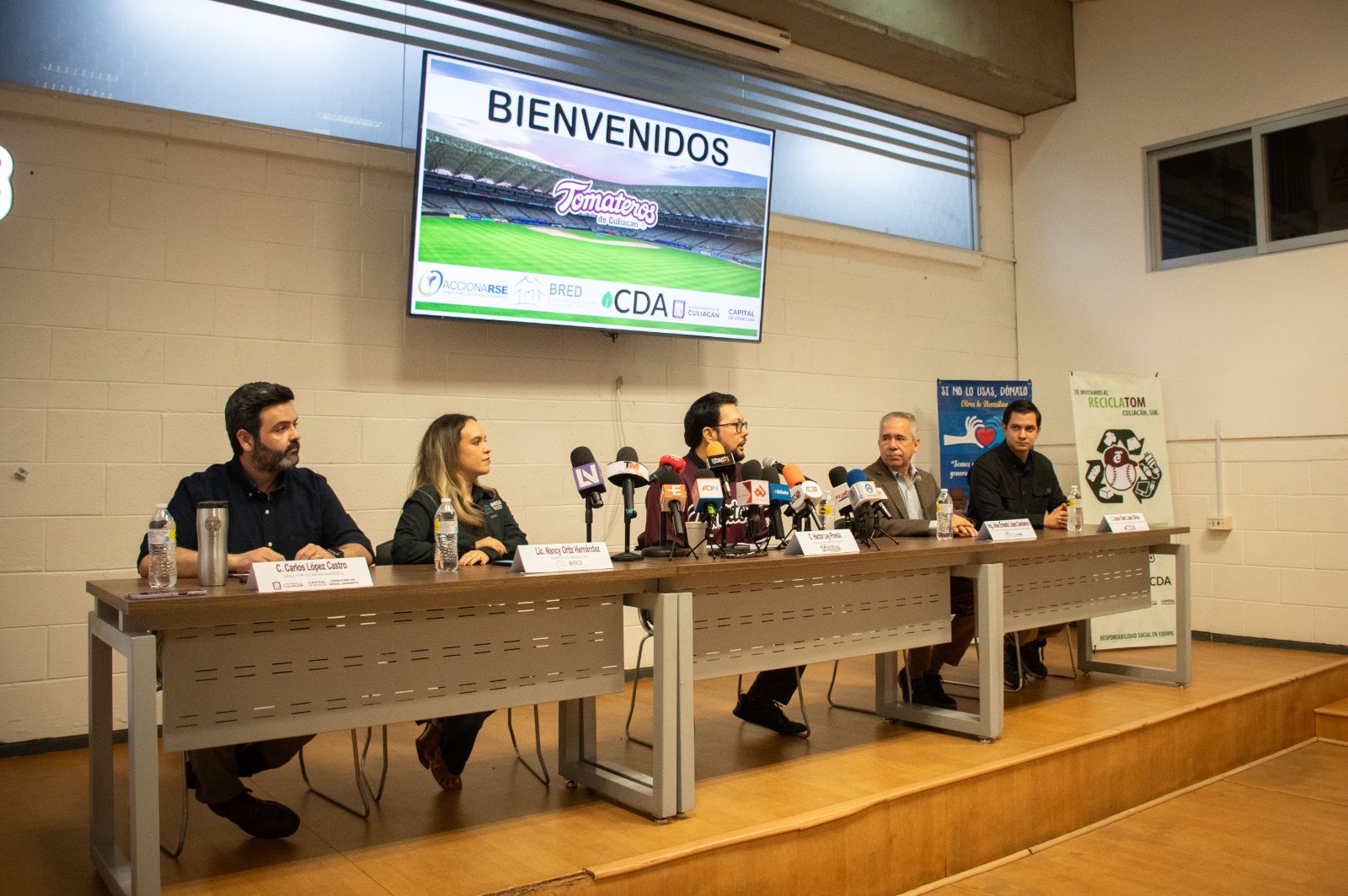 41ae56df-41f8-4374-bc9b-a0e3b42f49d2