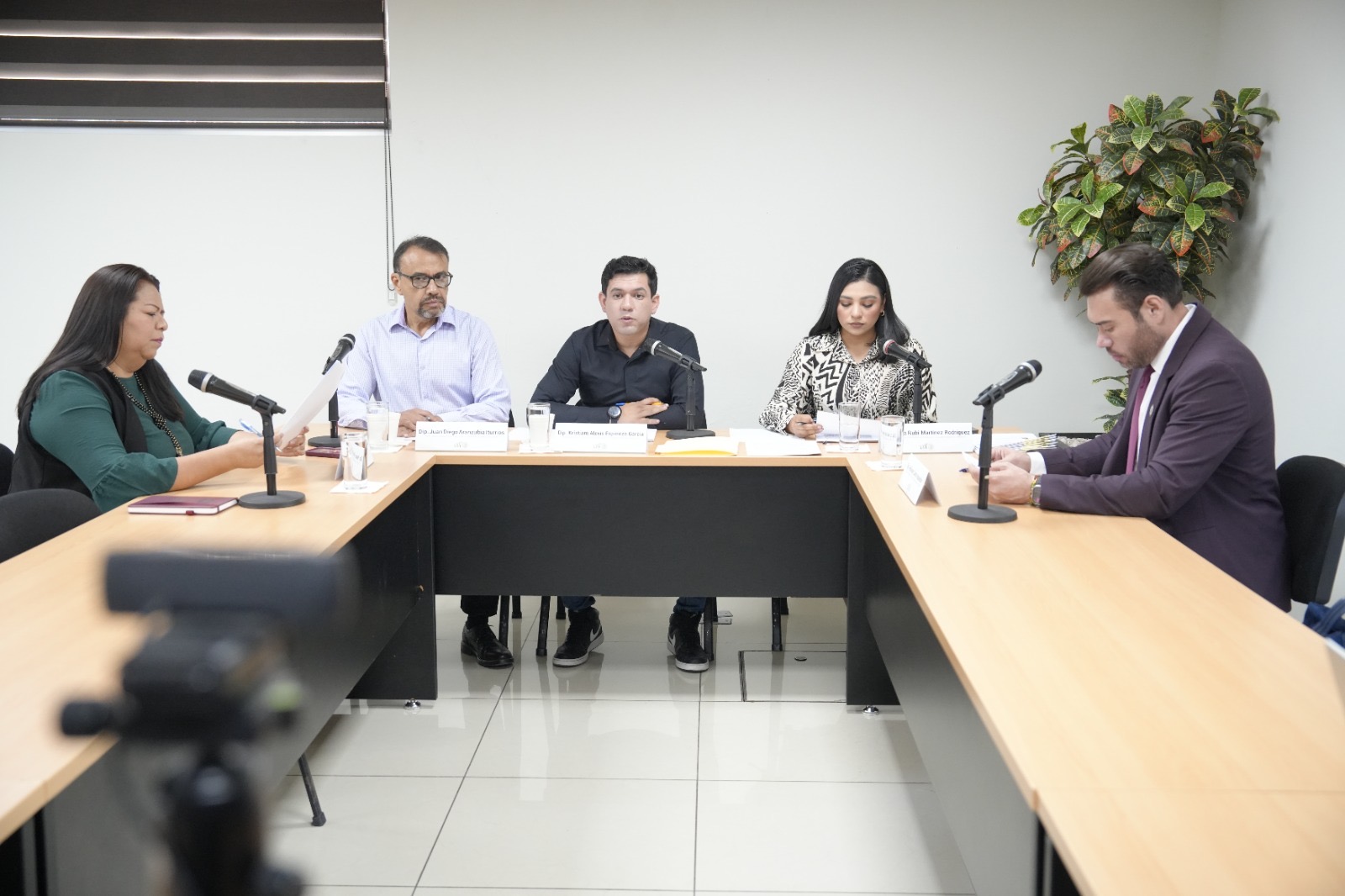 7b85413f-9948-43bc-b23b-3014f19423f7