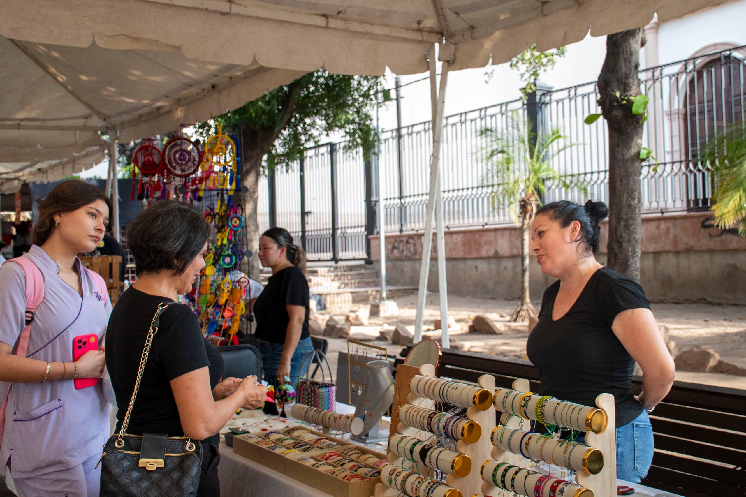 8906ca94-ffd0-4029-9dc8-1ba8e147575d