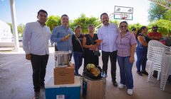 Angostura se beneficia con Equipa Sinaloa: más de 150 equipos para microempresarios