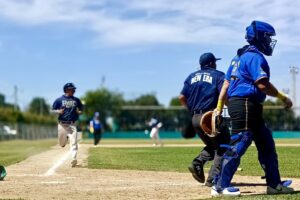 Una blanqueada y un equipo que ganó con voltereta en la última entrada, fue de lo más notorio en la primera jornada de la temporada de 50 Aniversario en la Liga JAPAC.