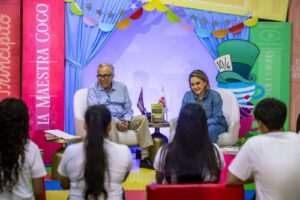 Invita el gobernador Rocha a niñas y niños sinaloenses a leer y escribir libros
