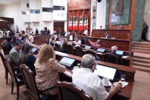 Dan lectura a cinco nuevas iniciativa en Sesión del Congreso del Estado