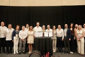 Pacta Sectur alianzas estratégicas con socios comerciales en el Tianguis Turístico 2026