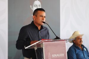 Navolato fortalece su campo con entrega de  fertilizantes