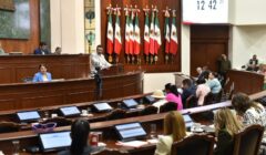 Pleno del Congreso da lectura a dos dictámenes y cinco nuevas iniciativas