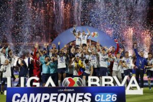Cruz Azul alza la décima