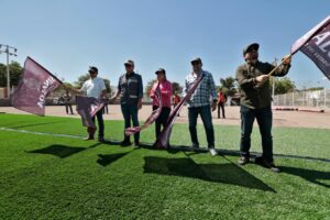 Gobernadora Yeraldine Bonilla supervisa obras de rehabilitación de unidades deportivas populares