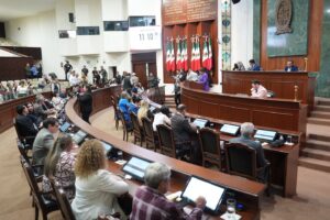 Dan lectura a tres iniciativas y dos dictámenes en Sesión Ordinaria del Congreso del Estado