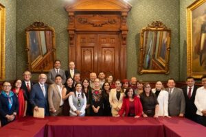Gobernadora Yeraldine acude a reunión con la presidenta Claudia Sheinbaum en Palacio Nacional