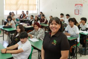 La ciencia abre oportunidades para estudiantes de CECyTE en Loma de Rodriguera