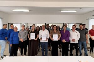 Impulsan COEPRISS y Ayuntamiento de Eldorado certificación sanitaria para fortalecer producción de moluscos bivalvos.