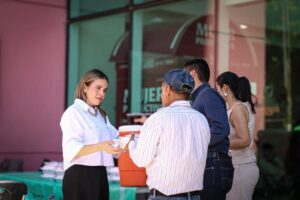 Alajibua lleva alimento y acompañamiento a familias del Hospital Pediátrico de Culiacán
