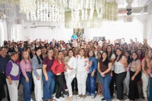 La educación transforma vidas y reconstruye el tejido social: Tere Guerra